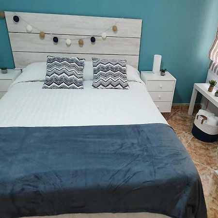 Monela Front Beach Solo Familias Playa de Gandia Zewnętrze zdjęcie